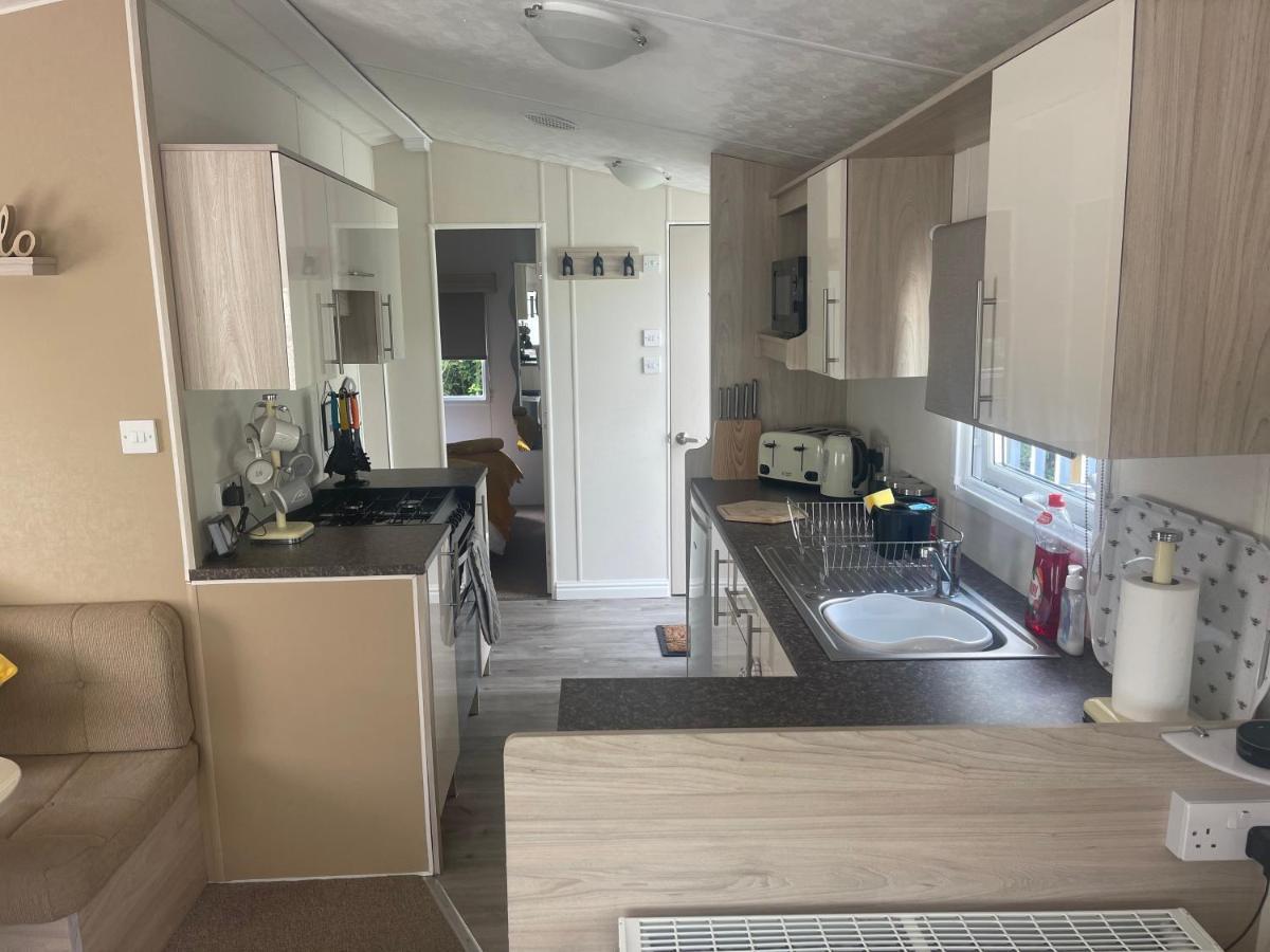 4 Lakes Holiday Let Villa Carnforth Buitenkant foto